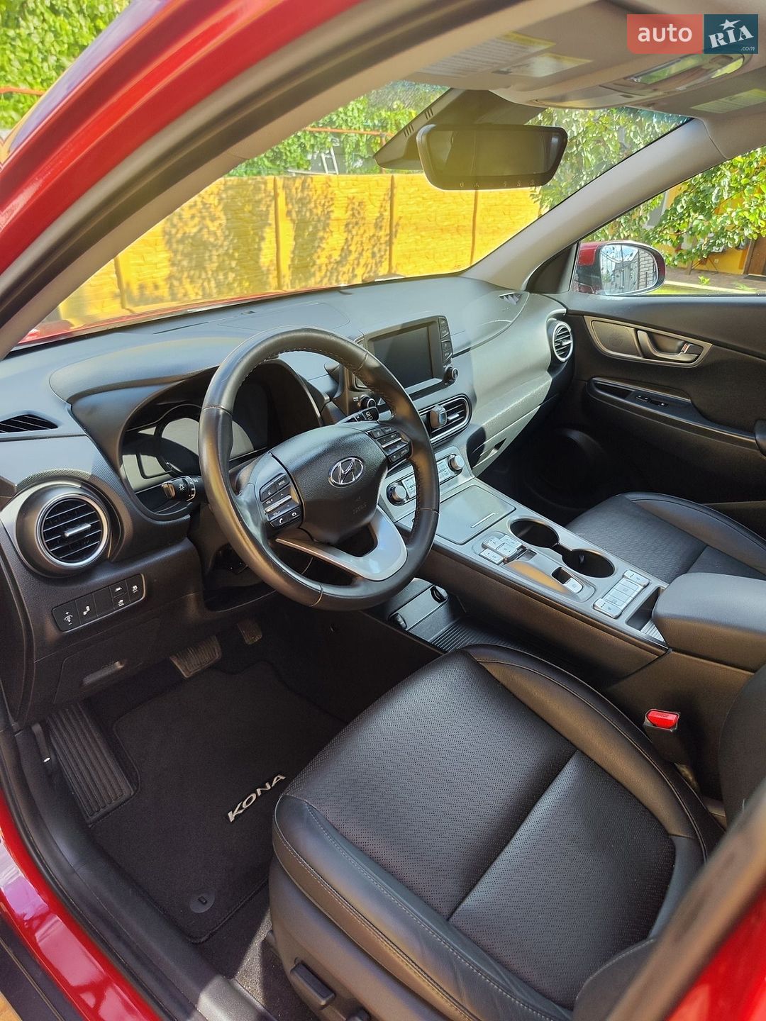 Hyundai Kona Electric 2020 VIN KM8K33AGXMU121920 фото оголошення 18 з 42