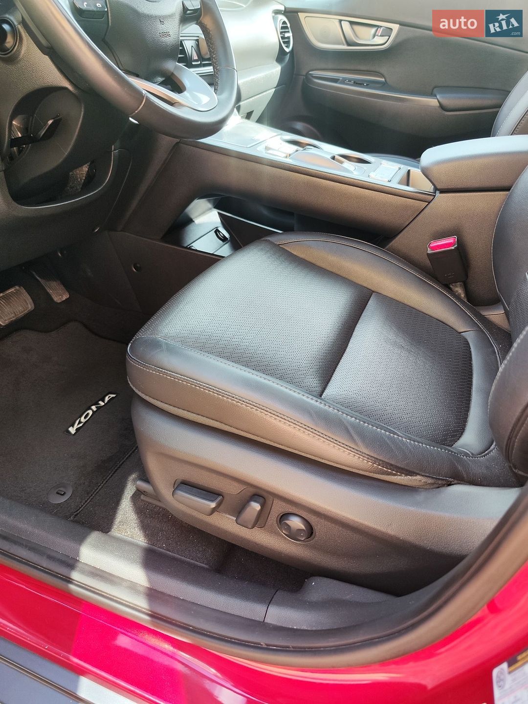 Hyundai Kona Electric 2020 VIN KM8K33AGXMU121920 фото оголошення 20 з 42