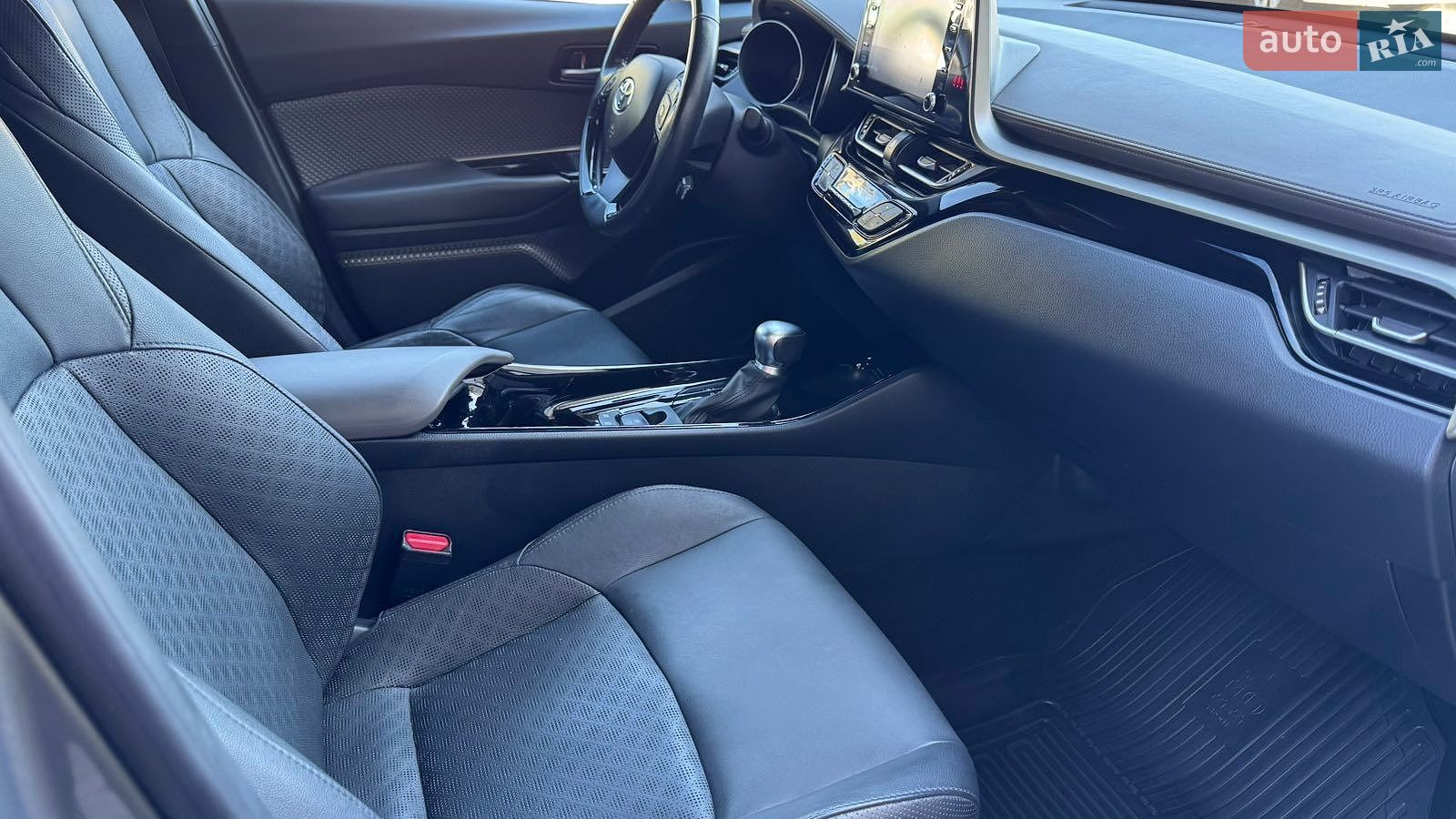 Toyota C-HR 2021 VIN NMTK54BX30R062077 фото оголошення 6 з 19
