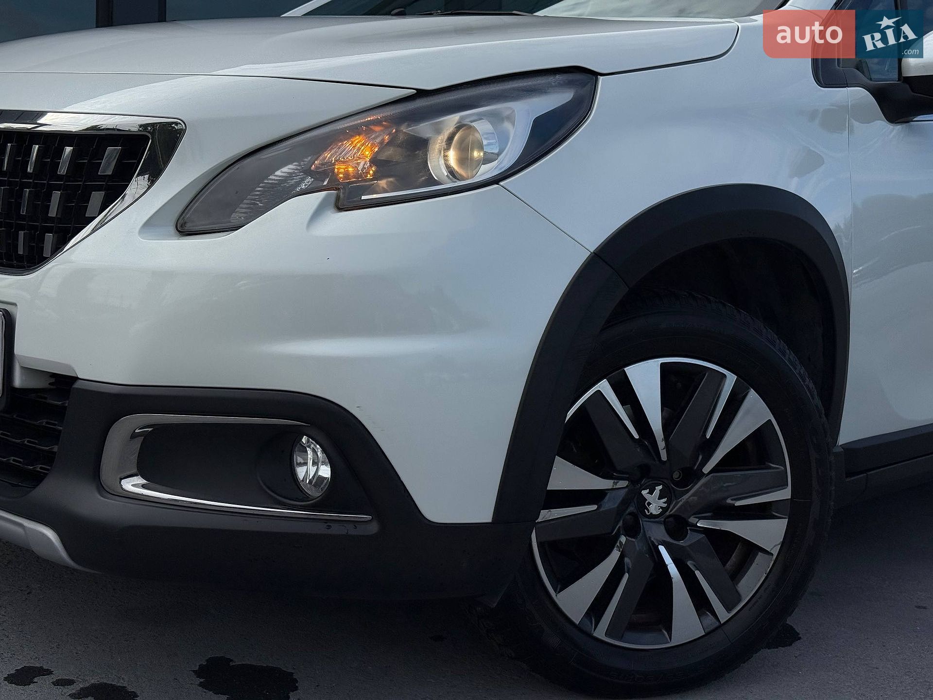 Peugeot 2008 2016 VIN VF3CUHNZTGY132160 фото оголошення 4 з 64
