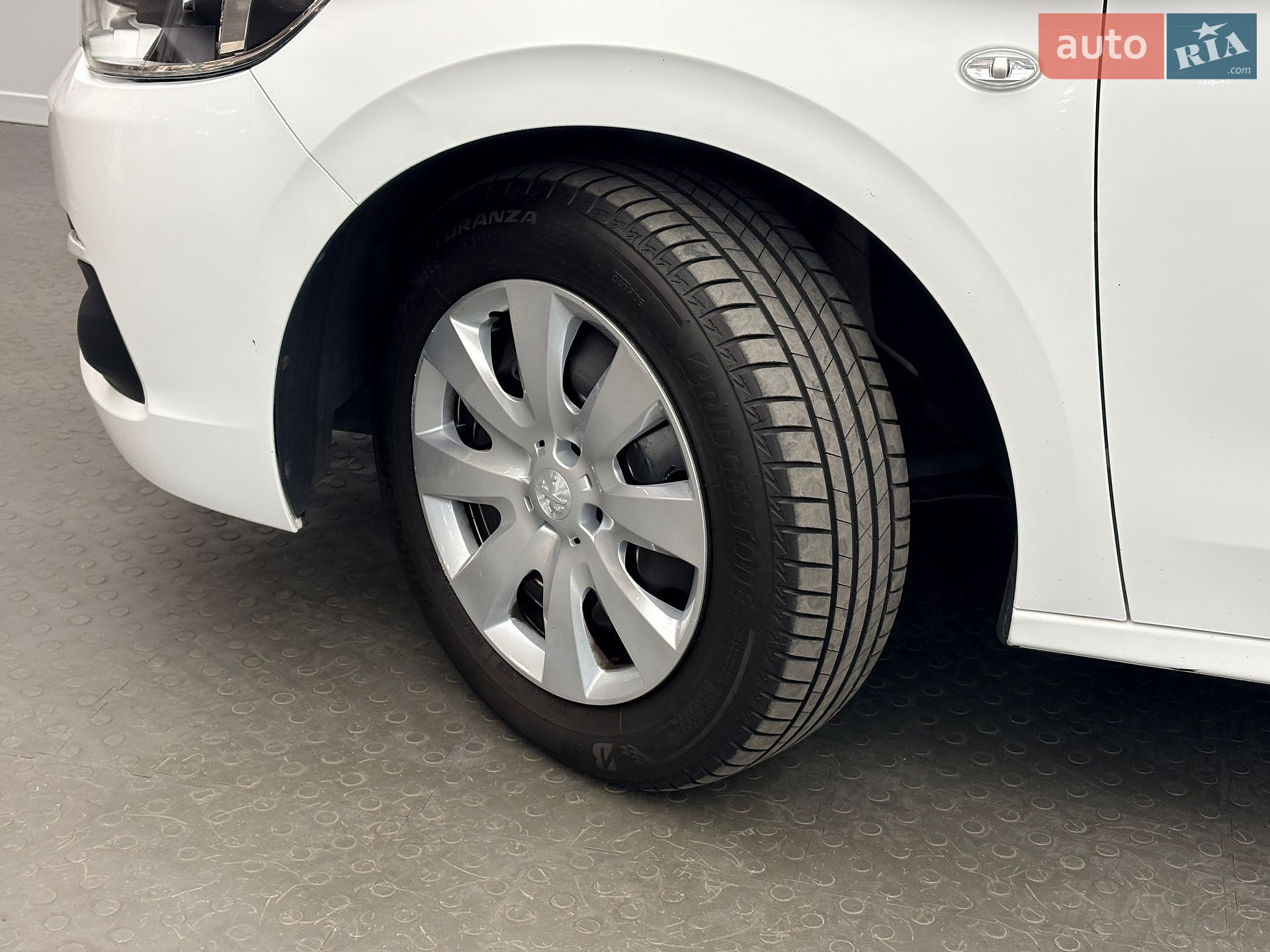Peugeot 301 2020 VIN VF3DDNFPTLJ818697 фото оголошення 8 з 19