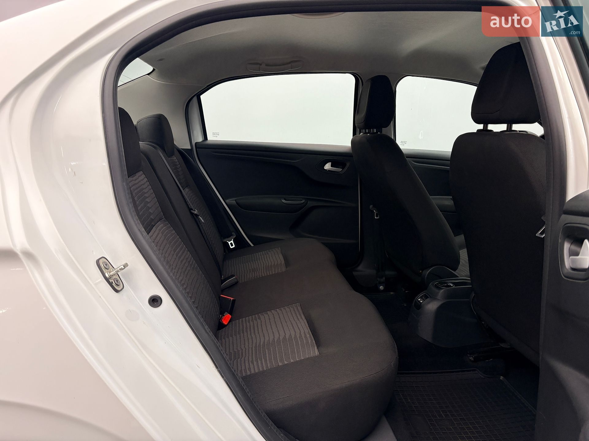 Peugeot 301 2020 VIN VF3DDNFPTLJ818697 фото оголошення 18 з 19