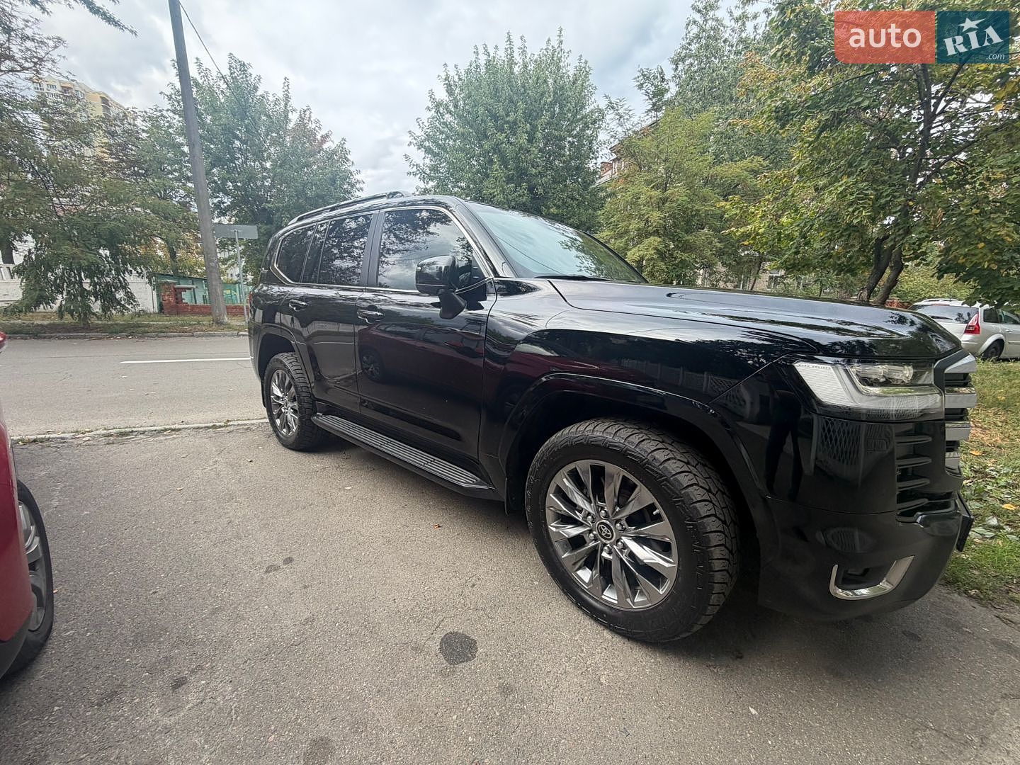 Toyota Land Cruiser 2022 VIN JTMAAABUS04014481 фото оголошення 12 з 26
