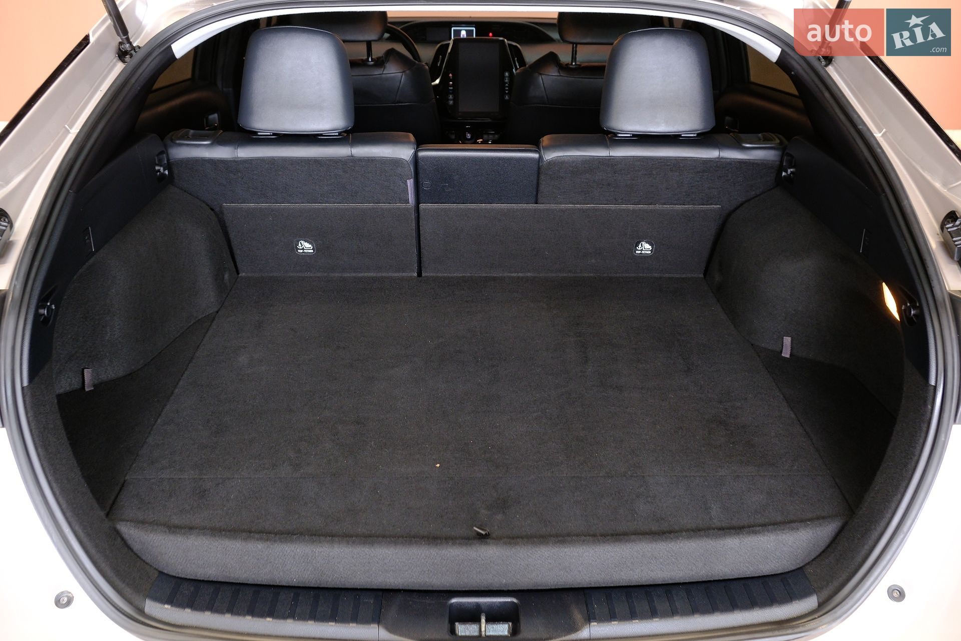 Toyota Prius 2019 VIN JTDKARFP7K3113864 фото оголошення 15 з 43