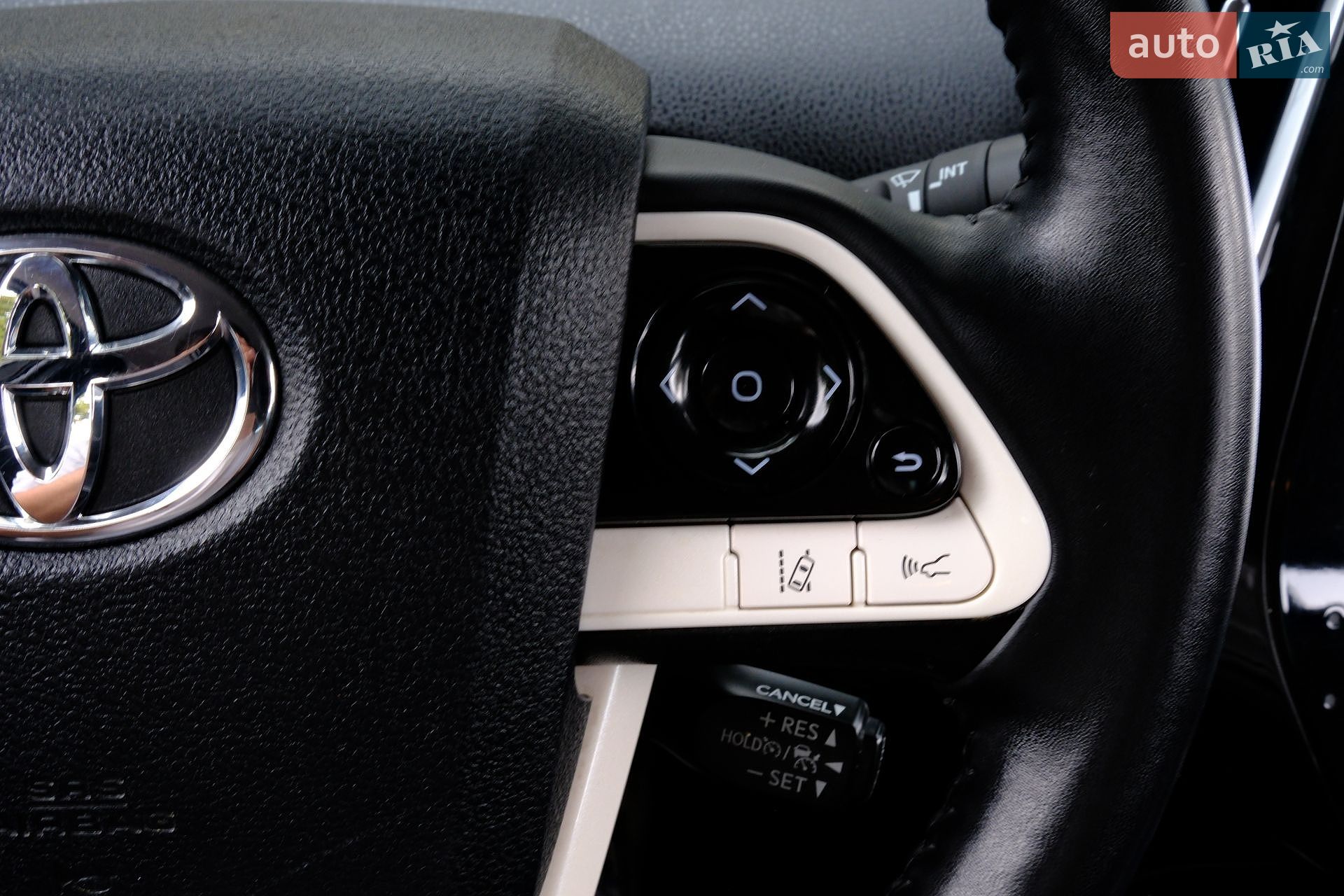 Toyota Prius 2019 VIN JTDKARFP7K3113864 фото оголошення 22 з 43