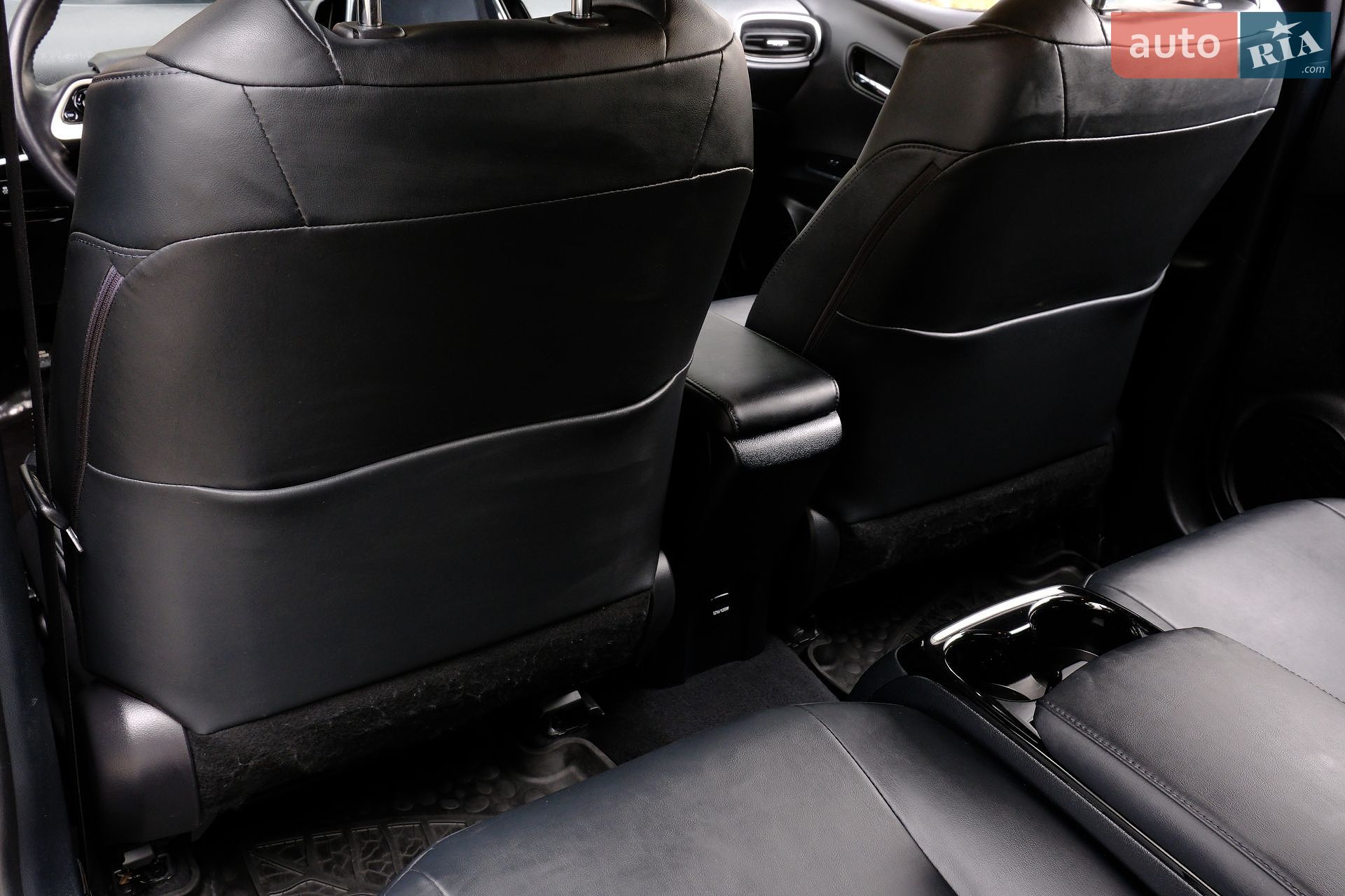 Toyota Prius 2019 VIN JTDKARFP7K3113864 фото оголошення 33 з 43