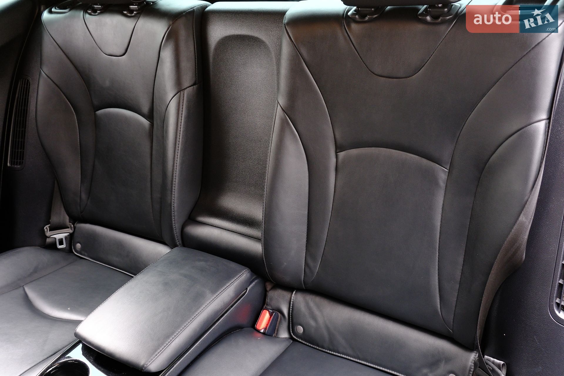 Toyota Prius 2019 VIN JTDKARFP7K3113864 фото оголошення 32 з 43