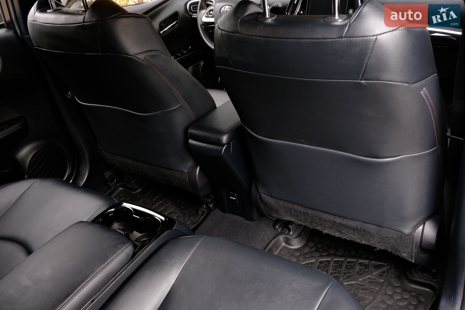Toyota Prius 2019 VIN JTDKARFP7K3113864 фото оголошення 37 з 43