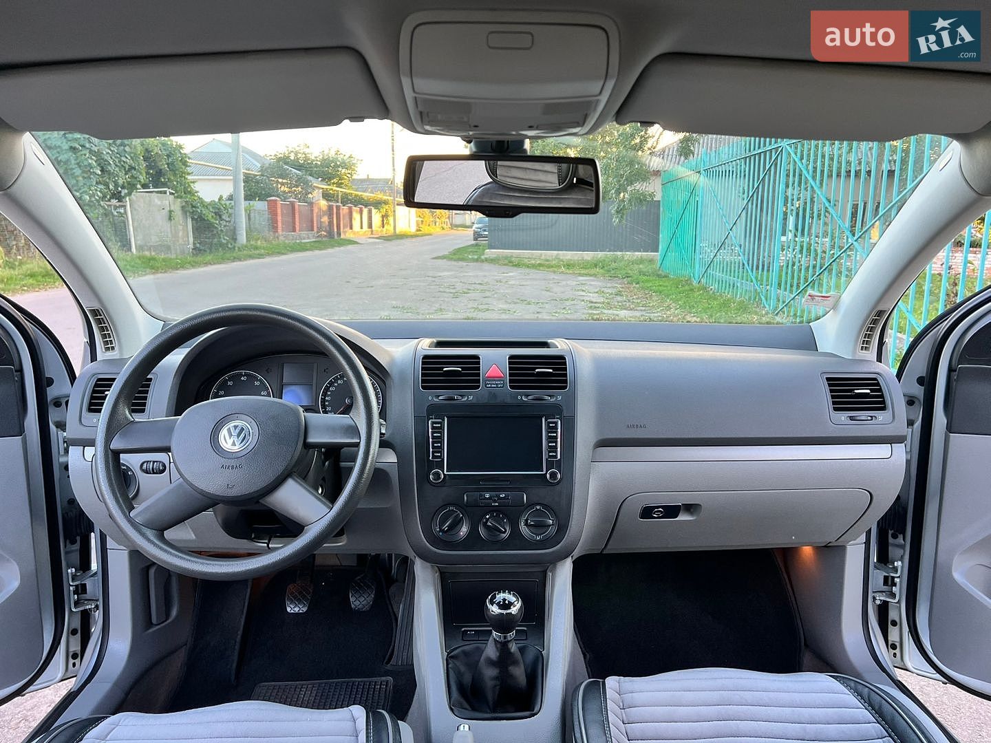 Volkswagen Golf 2004 VIN WVWZZZ1KZ5B038417 фото оголошення 4 з 26