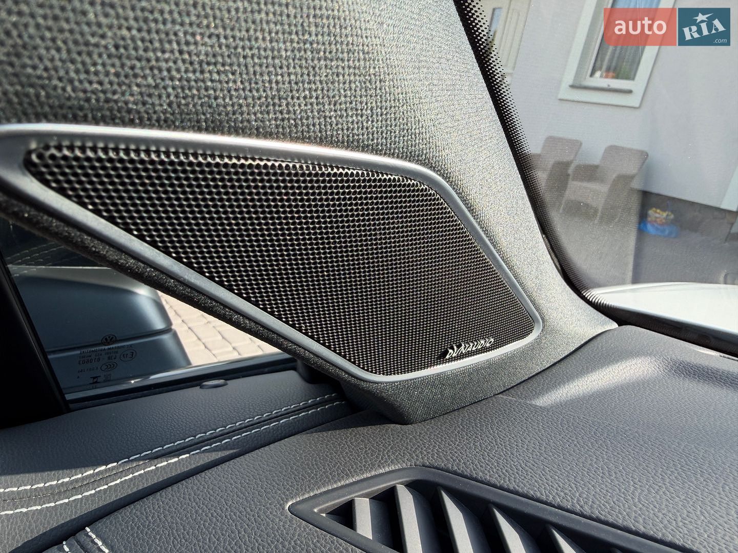 Volkswagen Touareg 2024 VIN WVGZZZCR0RD015675 фото оголошення 8 з 112