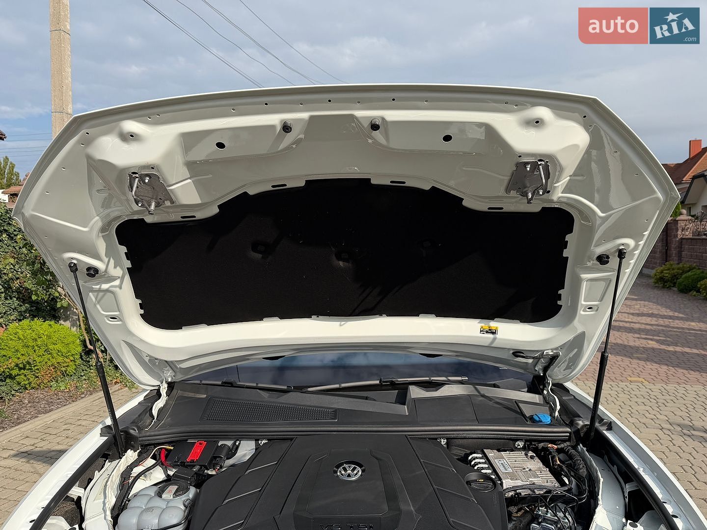 Volkswagen Touareg 2024 VIN WVGZZZCR0RD015675 фото оголошення 11 з 112