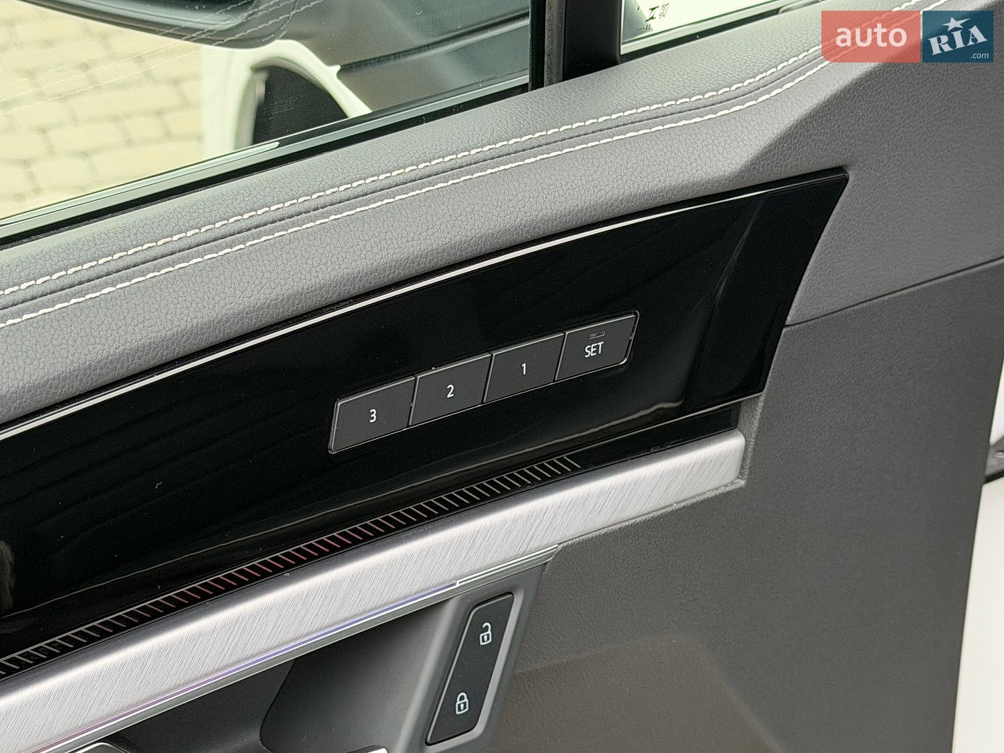 Volkswagen Touareg 2024 VIN WVGZZZCR0RD015675 фото оголошення 78 з 112