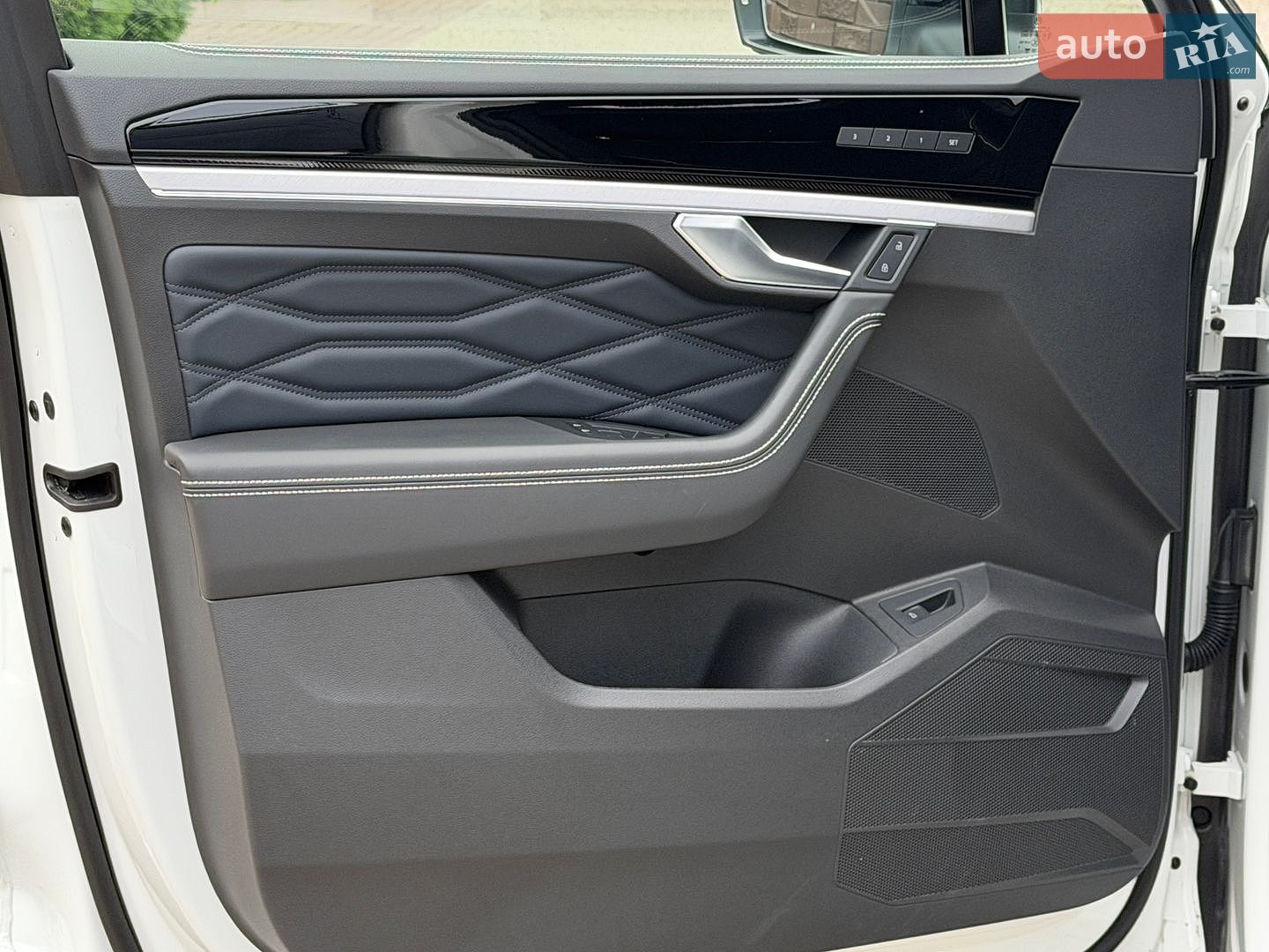 Volkswagen Touareg 2024 VIN WVGZZZCR0RD015675 фото оголошення 79 з 112