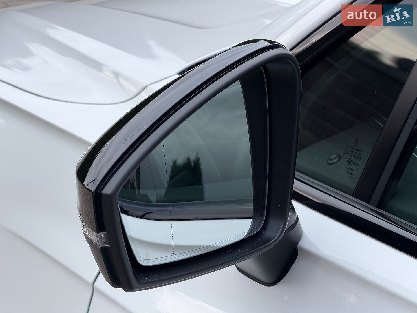 Volkswagen Touareg 2024 VIN WVGZZZCR0RD015675 фото оголошення 99 з 112