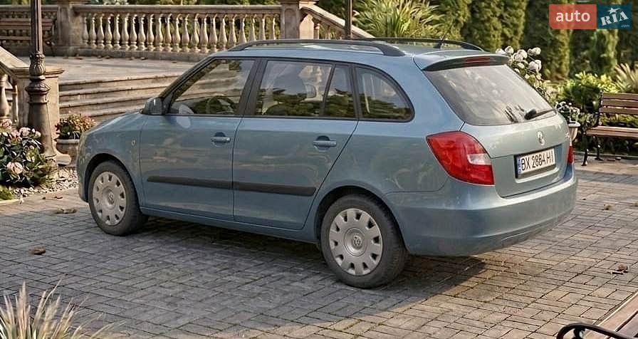 Skoda Fabia 2008 VIN TMBGE25J683122899 фото оголошення 4 з 8