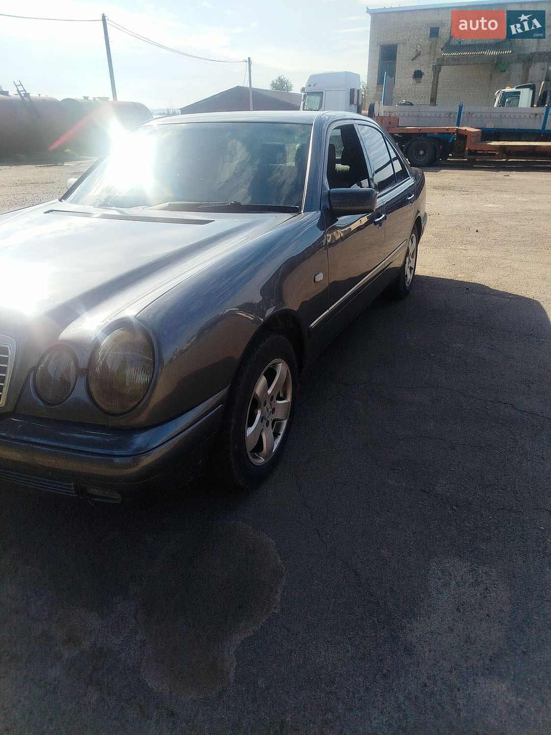 Mercedes-Benz E-Class 1998 VIN WDB2100611A779058 фото оголошення 2 з 9