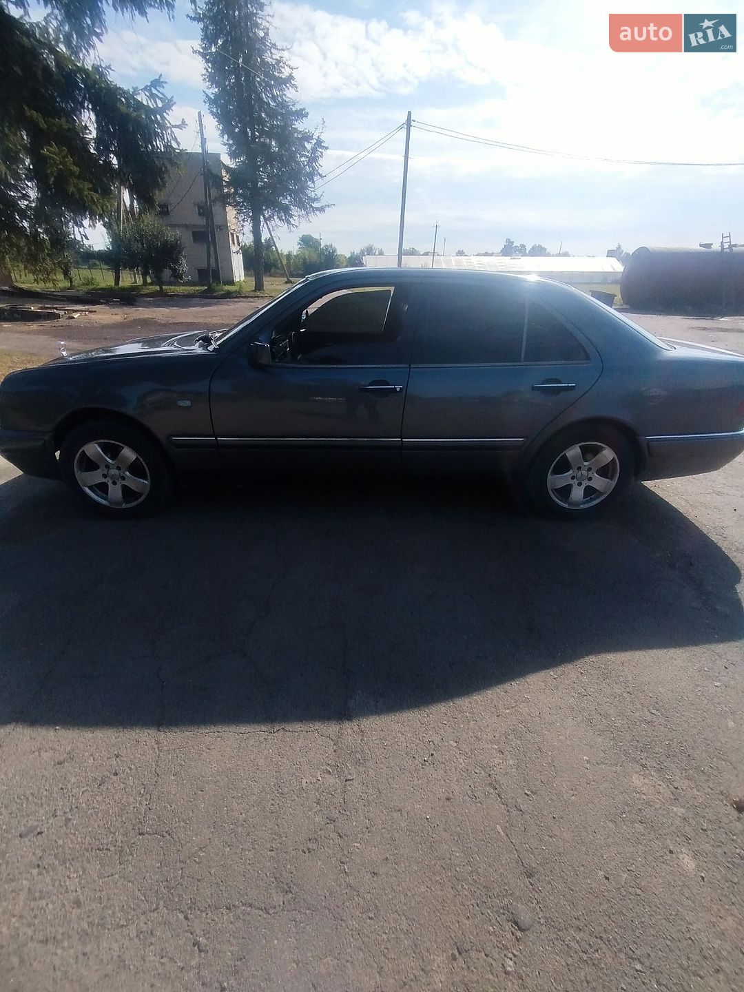 Mercedes-Benz E-Class 1998 VIN WDB2100611A779058 фото оголошення 3 з 9