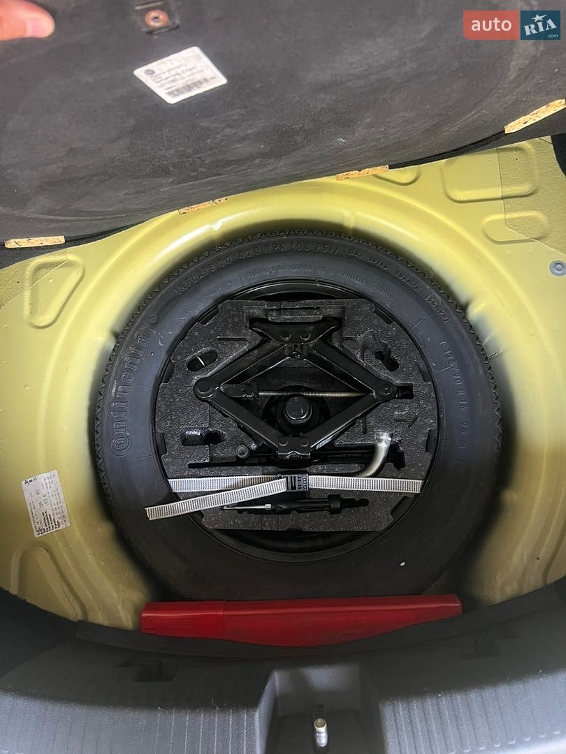 Volkswagen Beetle 2015 VIN 3VWF17AT4FM643169 фото оголошення 8 з 14