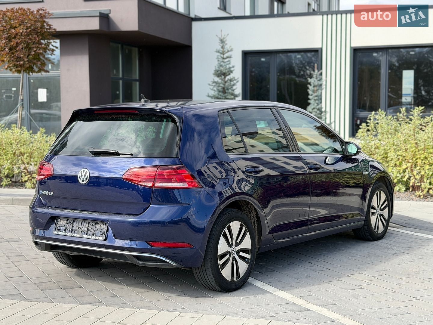 Volkswagen e-Golf 2018 VIN WVWZZZAUZJW910259 фото оголошення 4 з 10