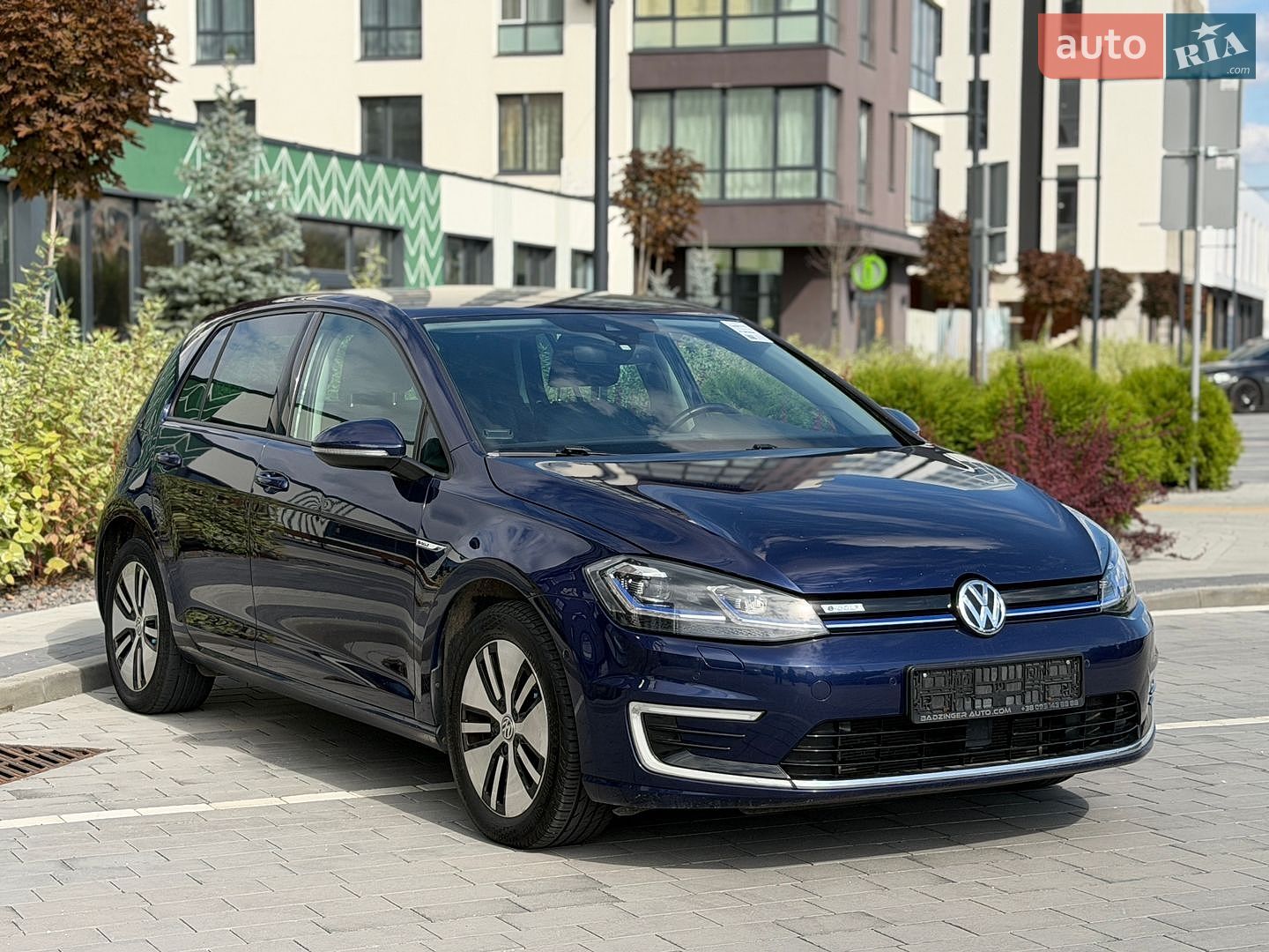 Volkswagen e-Golf 2018 VIN WVWZZZAUZJW910259 фото оголошення 3 з 10