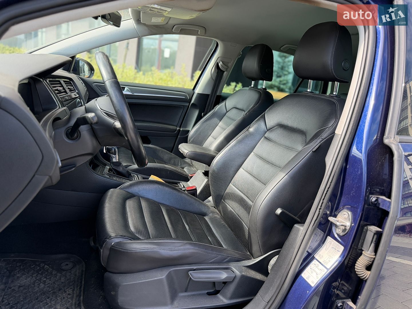Volkswagen e-Golf 2018 VIN WVWZZZAUZJW910259 фото оголошення 8 з 10