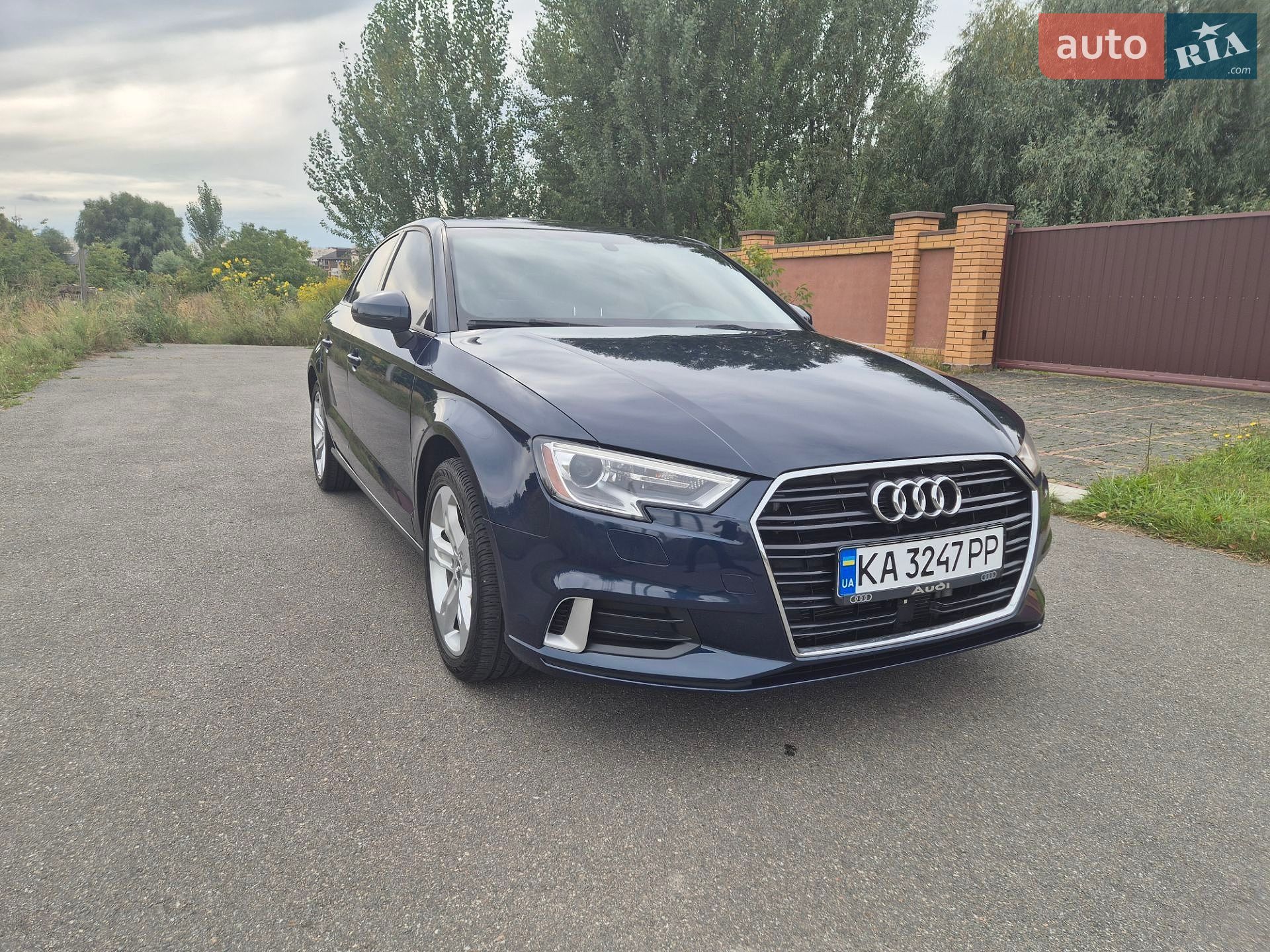 Audi A3 2017 VIN WAUAUGFFXJ1030371 фото оголошення 3 з 29