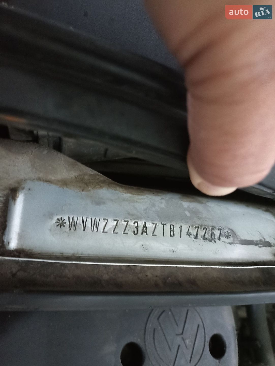 Volkswagen Passat 1996 VIN WVWZZZ3AZTB147267 фото оголошення 8 з 16