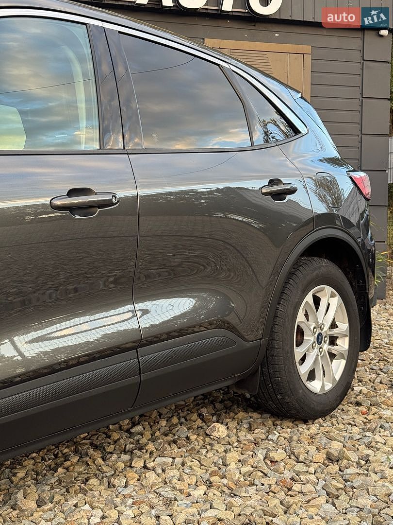 Ford Escape 2020 VIN 1FMCU0G62LUC39893 фото оголошення 11 з 46