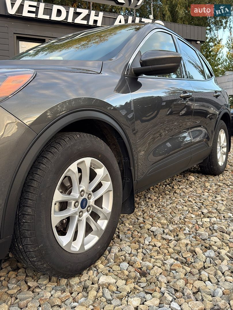 Ford Escape 2020 VIN 1FMCU0G62LUC39893 фото оголошення 10 з 46