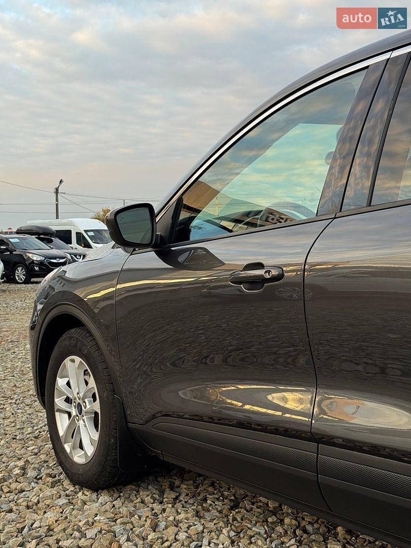 Ford Escape 2020 VIN 1FMCU0G62LUC39893 фото оголошення 13 з 46