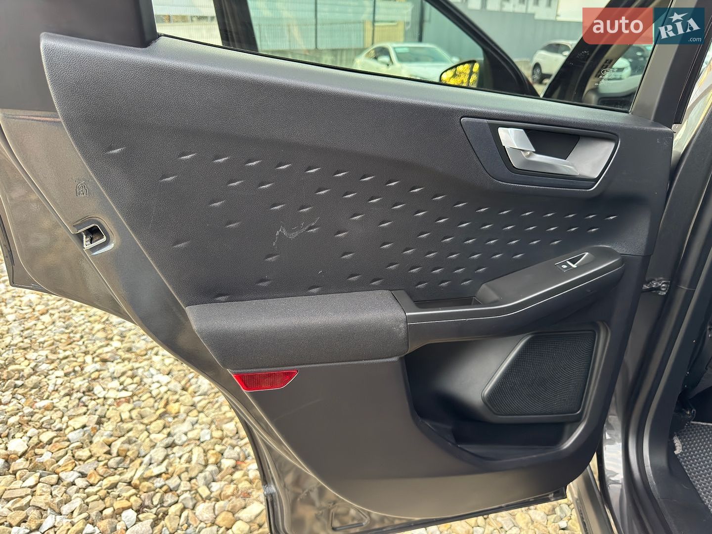 Ford Escape 2020 VIN 1FMCU0G62LUC39893 фото оголошення 25 з 46