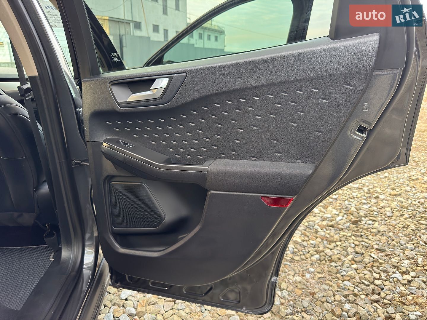 Ford Escape 2020 VIN 1FMCU0G62LUC39893 фото оголошення 31 з 46