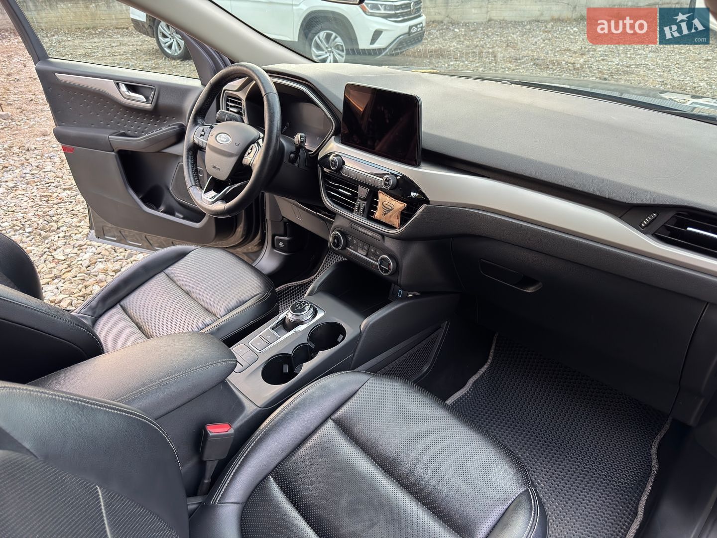 Ford Escape 2020 VIN 1FMCU0G62LUC39893 фото оголошення 35 з 46