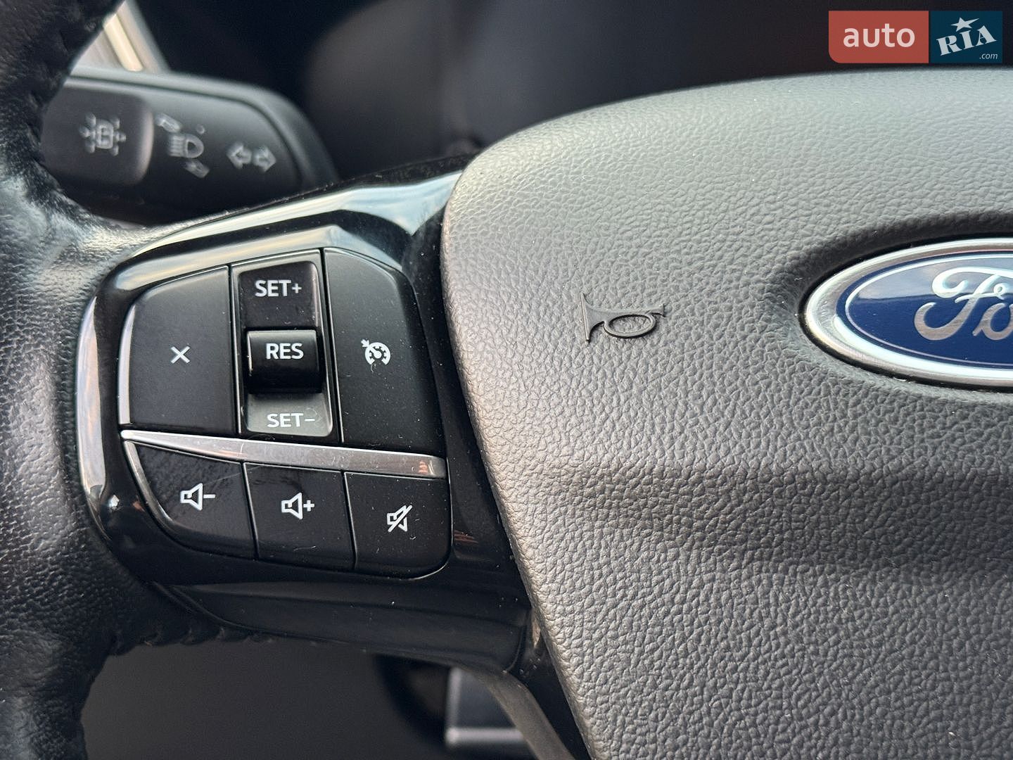 Ford Escape 2020 VIN 1FMCU0G62LUC39893 фото оголошення 38 з 46