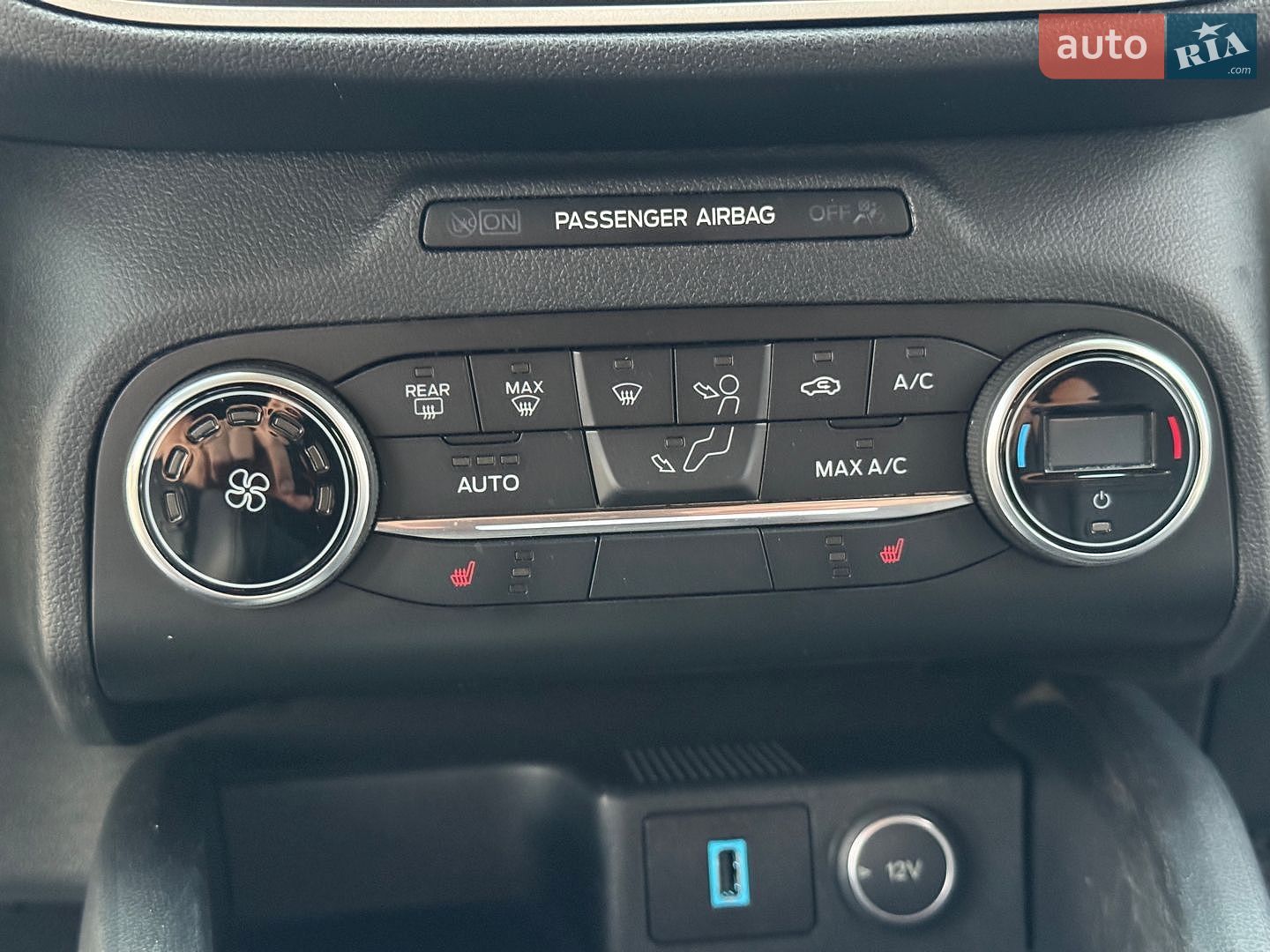Ford Escape 2020 VIN 1FMCU0G62LUC39893 фото оголошення 42 з 46