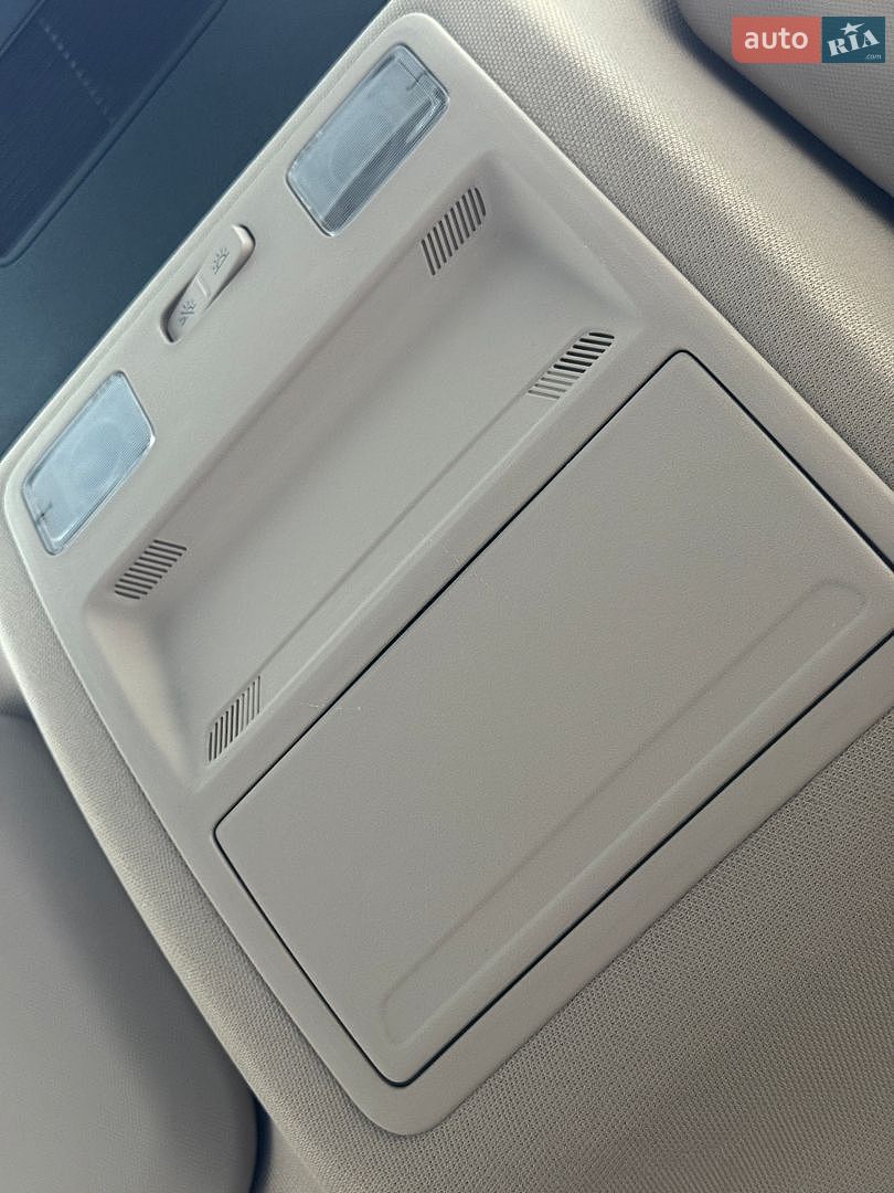 Ford Escape 2020 VIN 1FMCU0G62LUC39893 фото оголошення 44 з 46
