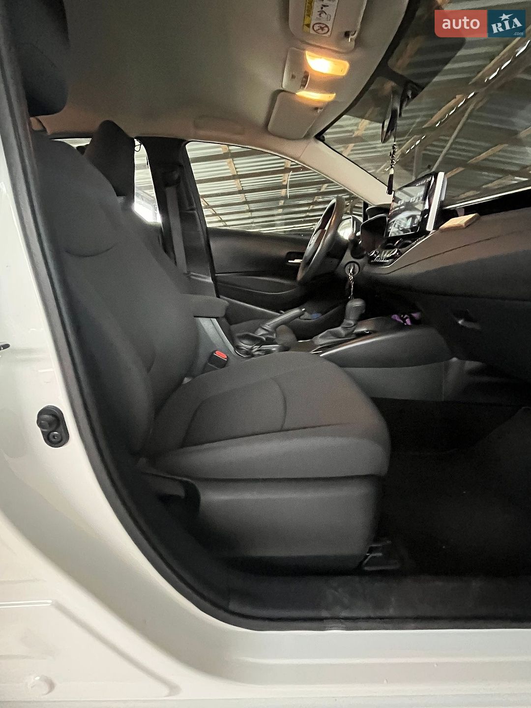 Toyota Corolla 2020 VIN NMTBE9BE90R051337 фото оголошення 16 з 33