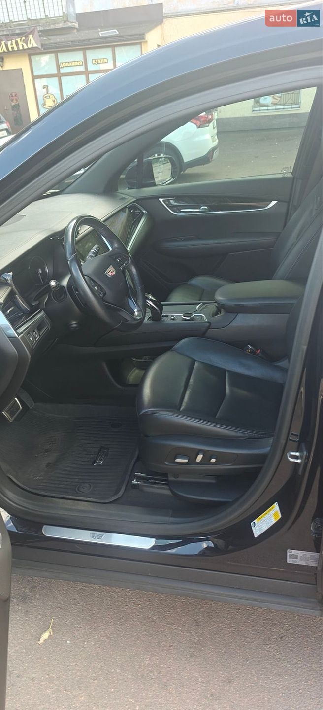 Cadillac XT6 2020 VIN 1GYKPCRSXMZ135069 фото оголошення 35 з 42
