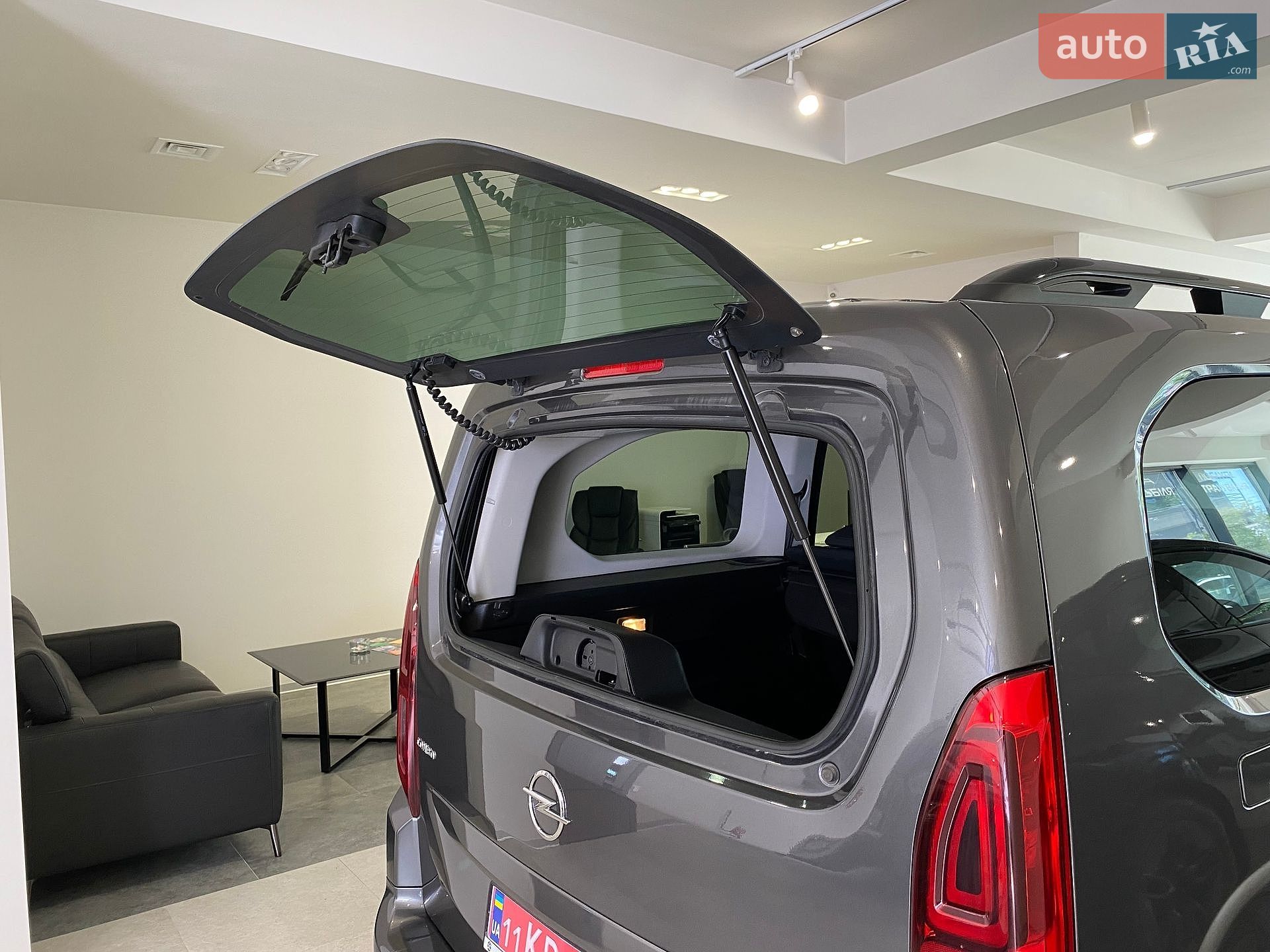 Opel Combo Life 2023 VIN W0VECYHZ3NJ856740 фото оголошення 13 з 56