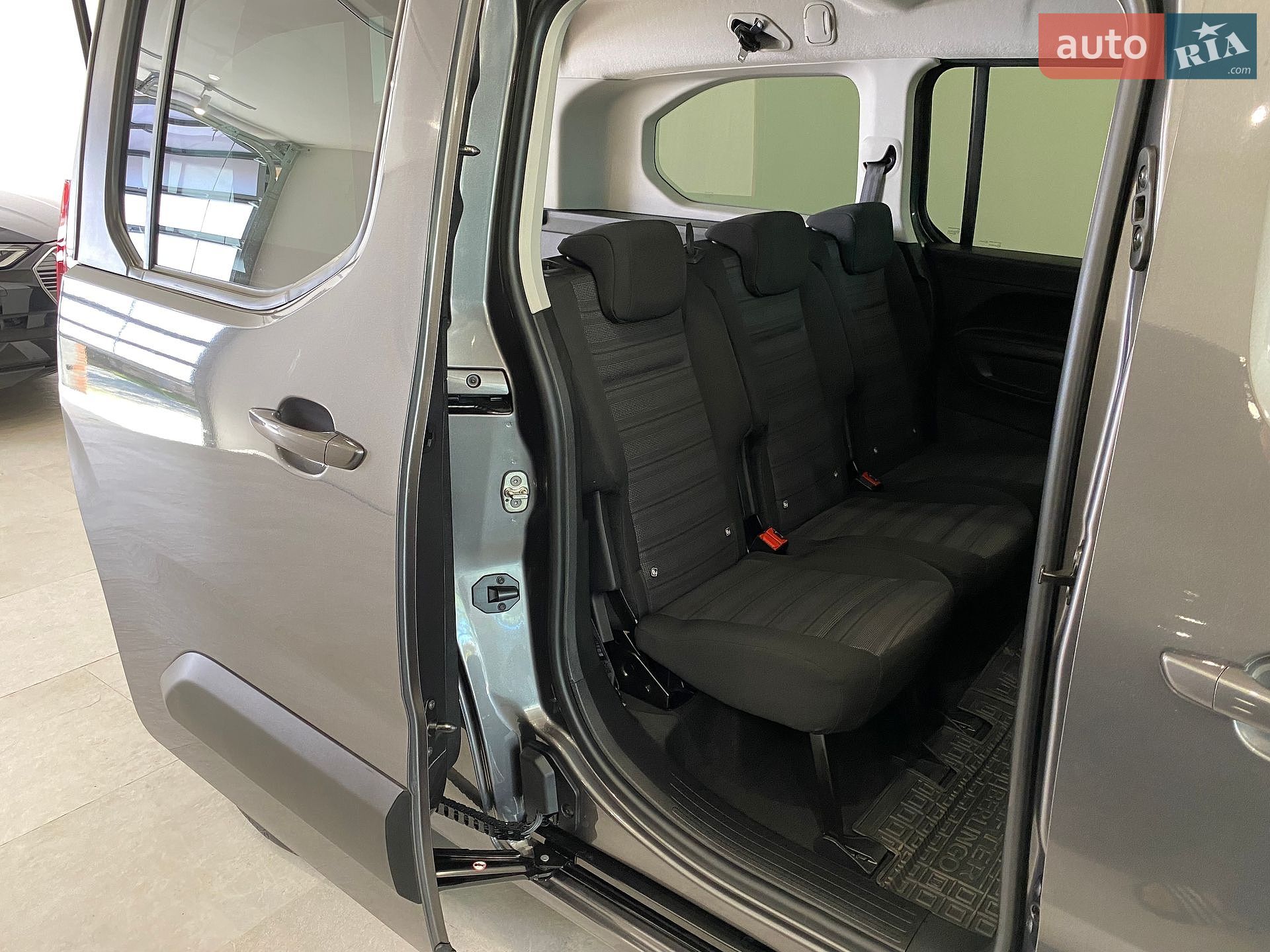 Opel Combo Life 2023 VIN W0VECYHZ3NJ856740 фото оголошення 20 з 56