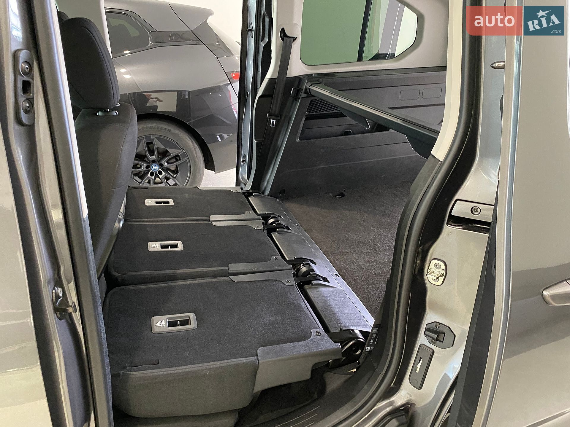 Opel Combo Life 2023 VIN W0VECYHZ3NJ856740 фото оголошення 25 з 56