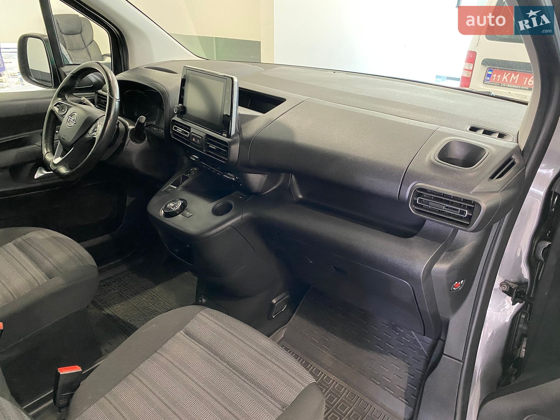 Opel Combo Life 2023 VIN W0VECYHZ3NJ856740 фото оголошення 33 з 56