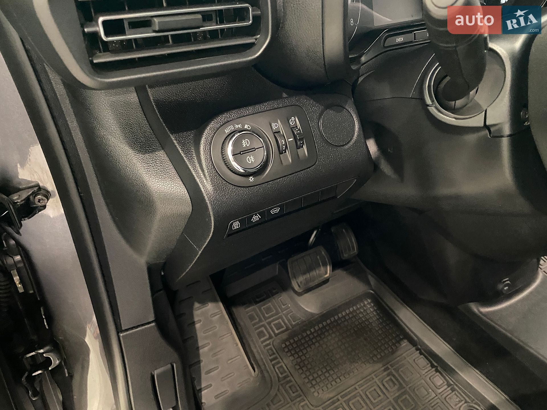 Opel Combo Life 2023 VIN W0VECYHZ3NJ856740 фото оголошення 39 з 56