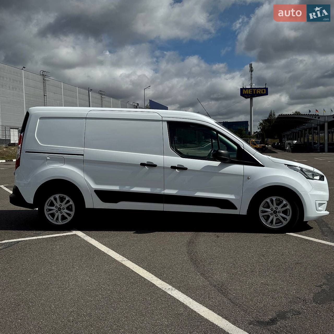 Ford Transit Connect 2022 VIN WF0SXXWPGSNT29103 фото оголошення 2 з 46