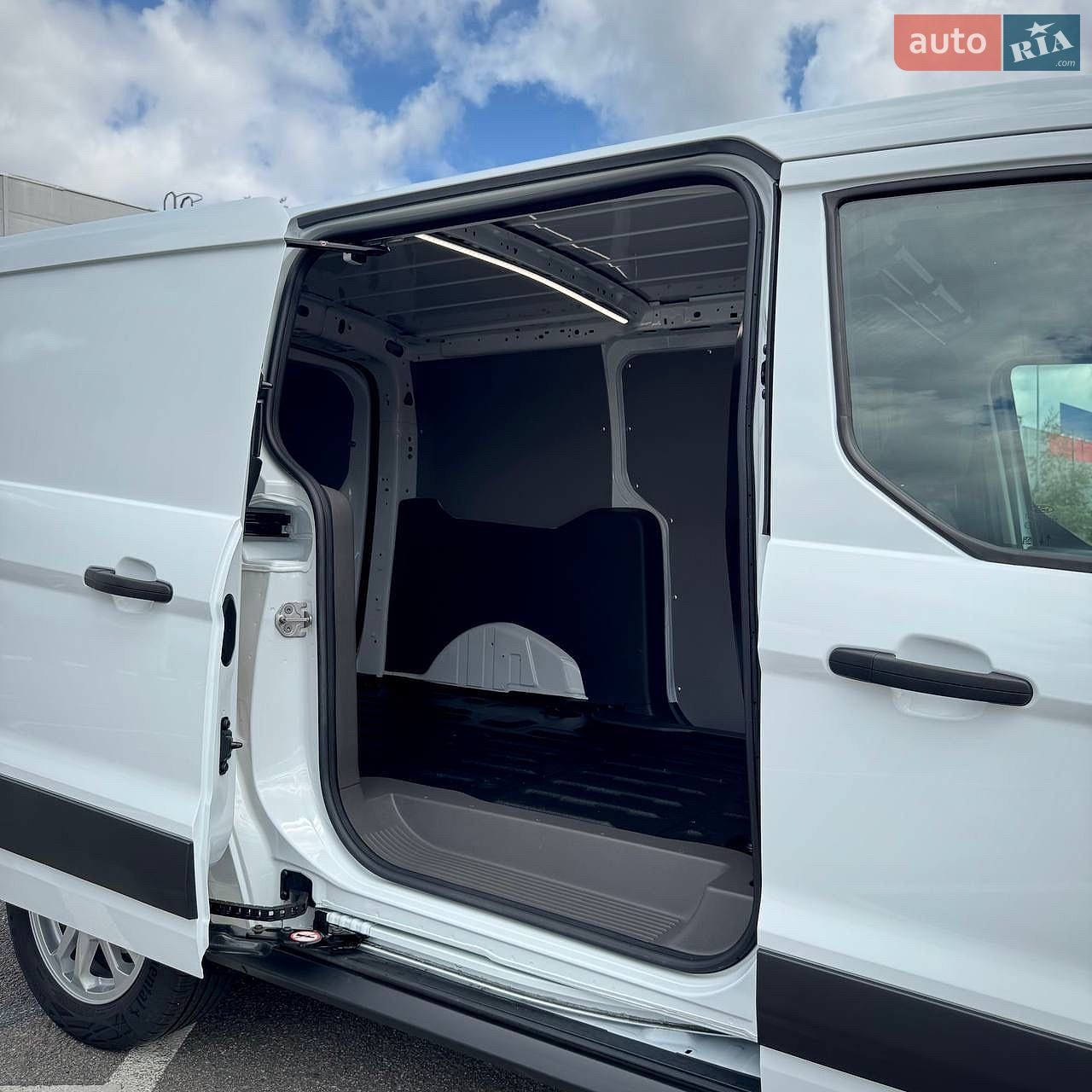 Ford Transit Connect 2022 VIN WF0SXXWPGSNT29103 фото оголошення 32 з 46