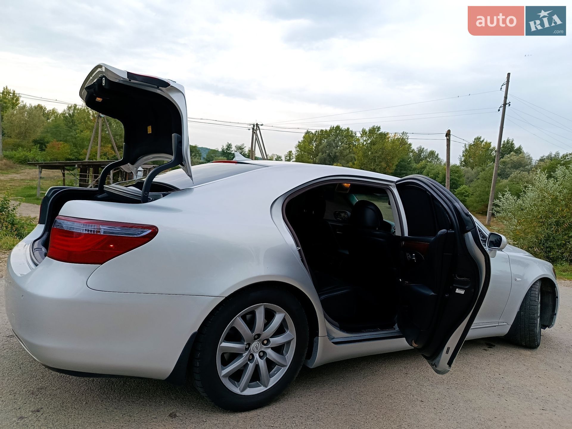 Lexus LS 2007 VIN JTHGL46F175019435 фото оголошення 4 з 22