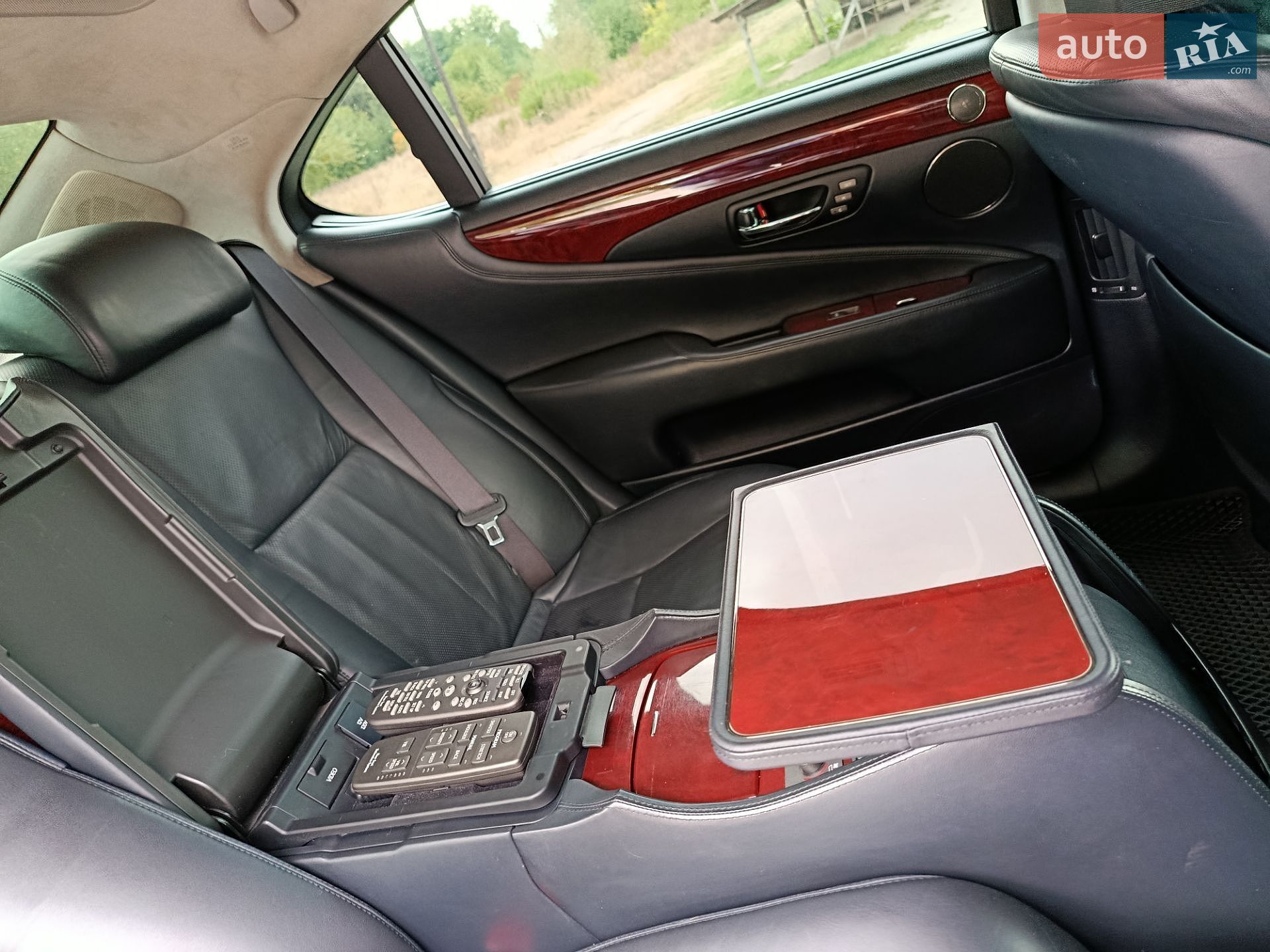 Lexus LS 2007 VIN JTHGL46F175019435 фото оголошення 8 з 22