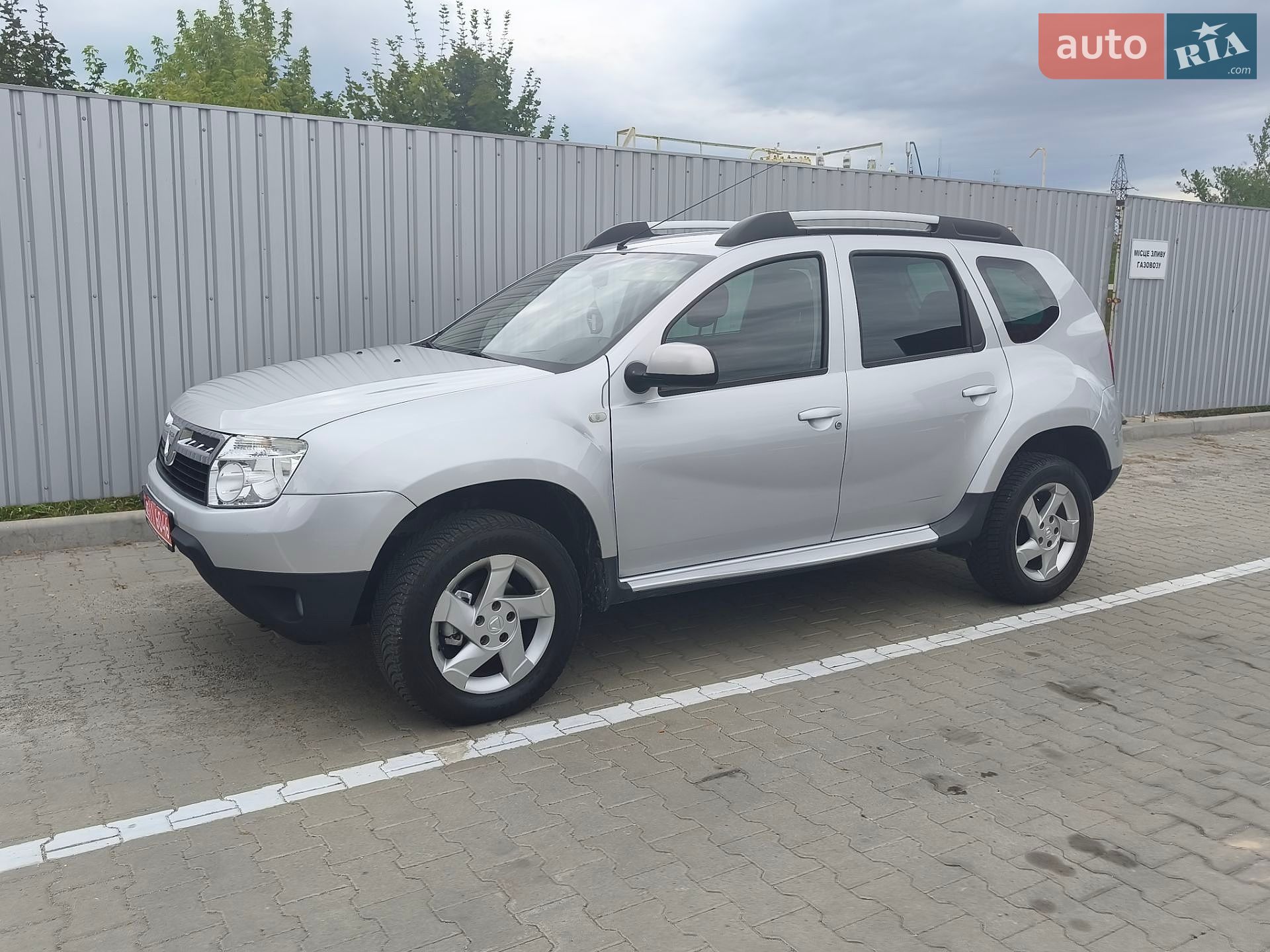 Dacia Duster 2011 VIN UU1HSDCM545370454 фото оголошення 3 з 8