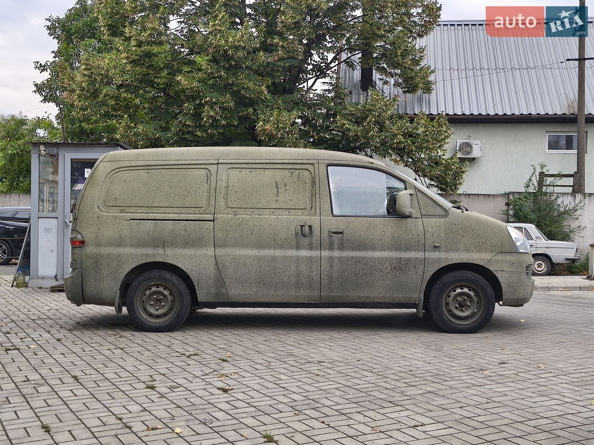 Hyundai H-1 2007 VIN KMJWVH7WP7U811880 фото оголошення 4 з 17