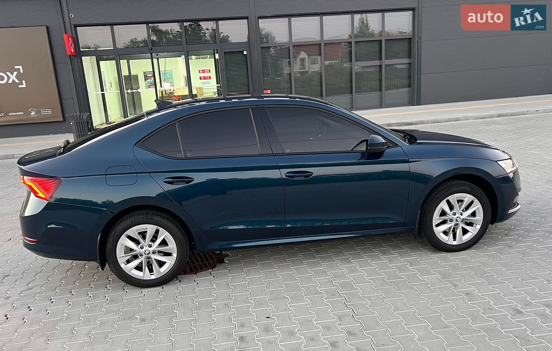 Skoda Octavia 2023 VIN TMBAC4NX1RY093361 фото оголошення 8 з 30